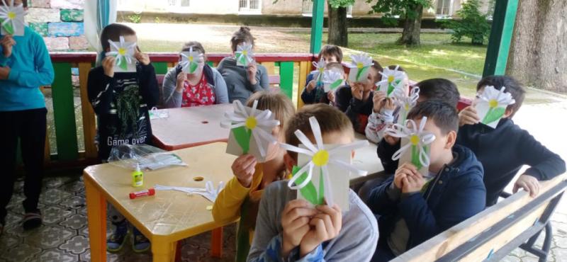 Пациентам детского отделения рассказали о певчих птицах