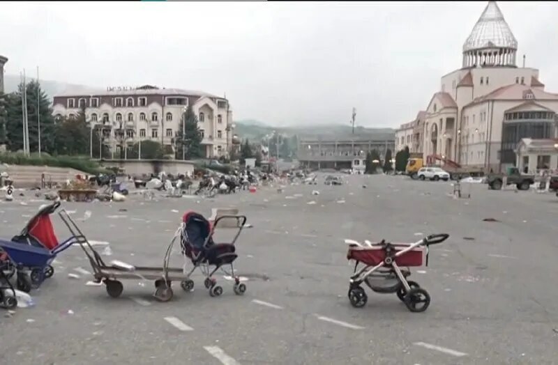 Кого охраняют миротворцы в Арцахе, если после этнических чисток не осталось армян или почему Захарова и Шойгу упорно замалчивают вину Алиева