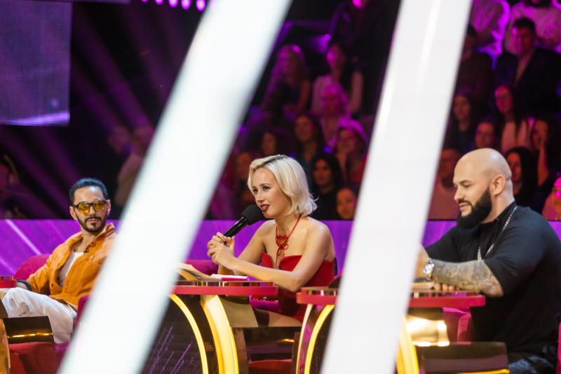 Клава Кока напросилась в гости к участнику шоу “Конфетка” в Тайланд