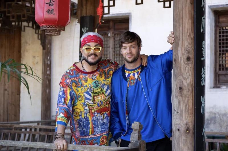 “Меня не удивили тем, как заработать деньги!” Филипп Киркоров начал путешествие в Китае с концерта на площади