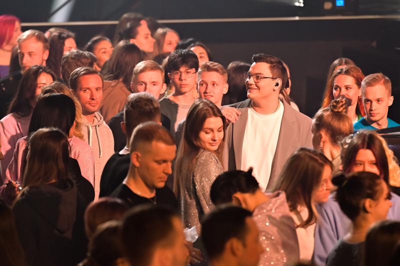 “Эти стихи должны услышать миллионы!” Александр Круг может покинуть “Новую Фабрику звезд”