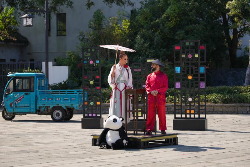 «Каждый играет так, как считает нужным!» Ольга Бузова оправдала нечестных участников в шоу «Сокровища императора» на ТНТ