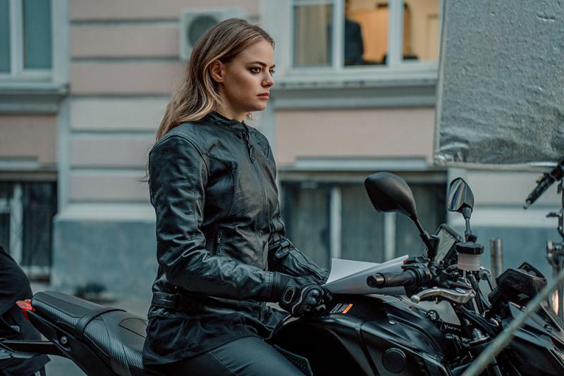 На ТНТ стартовал комедийный сериал «Киберпапа», съемки которого прошли в Астрахани