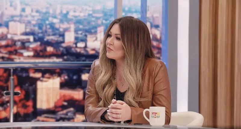 «Моя задача напоминать всем, что семья является самым главным в жизни» Ирина Дубцова рассказала о своей важной миссии на ближайший год в шоу «УТРО. ТНТ»