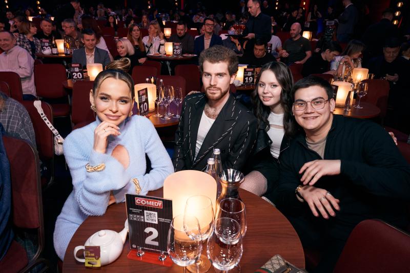 «Ждёт нового Мартиросяна». Гарик Мартиросян прокомментировал беременность Анны Хилькевич в Comedy Club на ТНТ