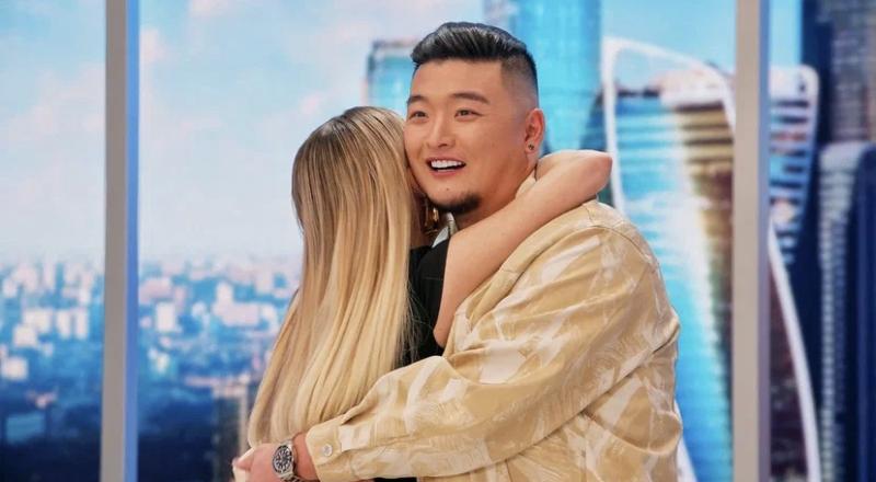 Анатолий Цой помог Анне Хилькевич со схватками в студии шоу «УТРО.ТНТ»