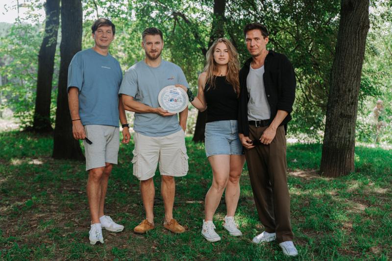 Телеканал ТНТ приступил к съемкам сериала «Остаться друзьями» 
с Анастасией Калашниковой и Борисом Дергачевым