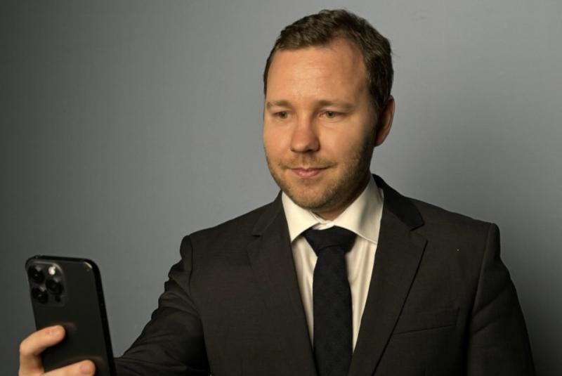 Офтальмолог Кирилл Светлаков: может ли мигрень испортить зрение