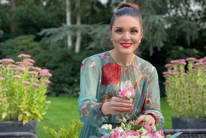 Эксперт по антиквариату и искусству сервировки Регина ван Влит: почему «бабушкины салфетки» снова в тренде