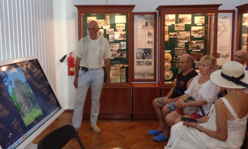 Творческая встреча российского путешественника прошла в Крыму