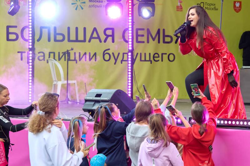 Многодетные Москвы на большом концерте в честь большой семьи