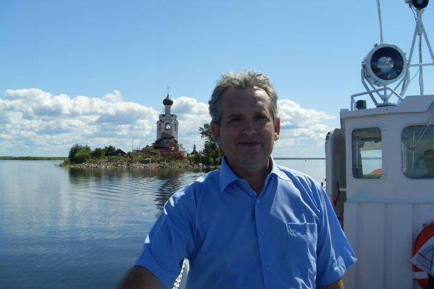 Рецензия на книги русского вологодского писателя и поэта Андрея Малышева