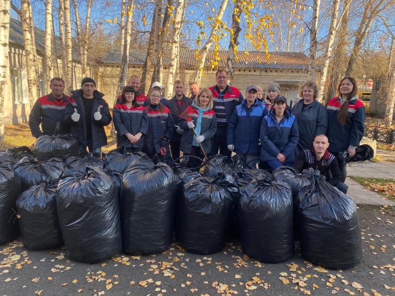 В сервисном локомотивном депо Серов прошел традиционный осенний субботник