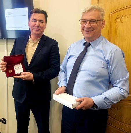 Более четверти века безупречной работы