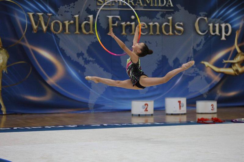 Юная спортсменка школы №1354 привезла «золото» с Международного турнира по художественной гимнастике