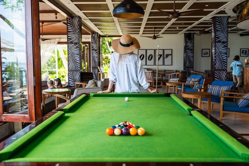 Новый год в стиле Джеймса Бонда